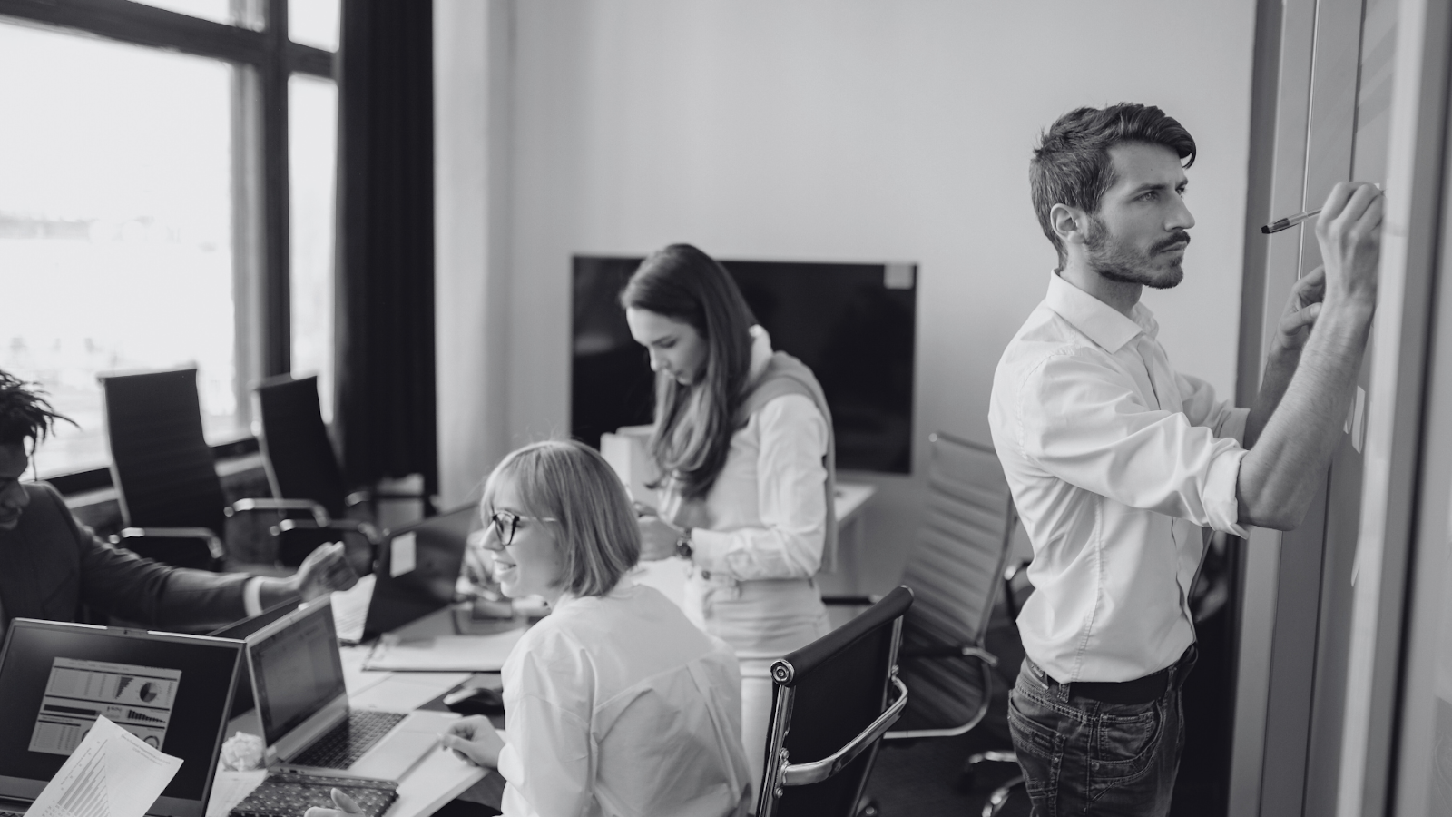 Generational Workplace Differences Gen X vs Millennials vs Gen Z 2025